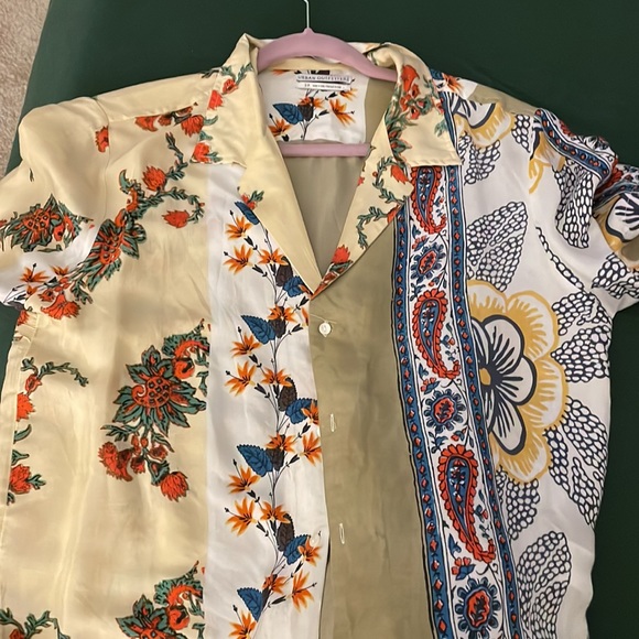 UO buttoned up blouse - Picture 2 of 3